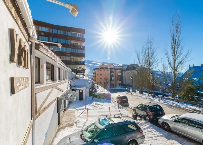 Yeti Πανσιόν *