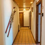 Yeti Guest house *
