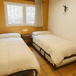Yeti Guest house *