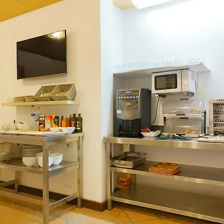 Гостьовий будинок Yeti *